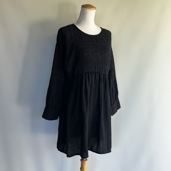 Zara Embroidered Babydoll Dress - sz M - Picture 4 of 5